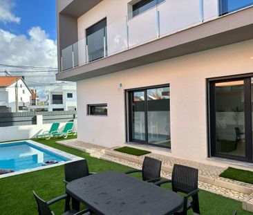 4 room luxury Detached House for rent in Seixal, Portugal - Photo 3