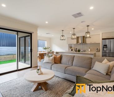 Modern and Stylish 4 bedroom family home!! - Photo 6