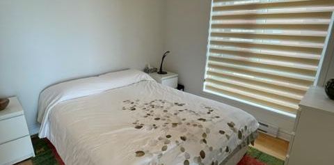 Charmant 3 ½ lumineux au 7e étage a 2 pas du metro Montmorency - Photo 2