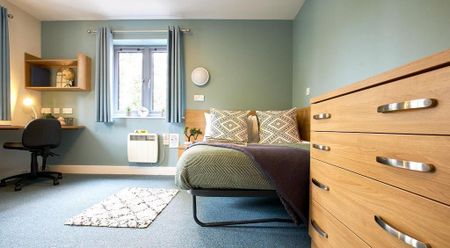 1 bedroom in a flat share to rent - Photo 3