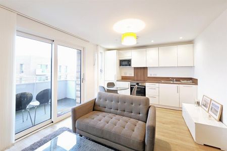 1 bedroom flat to rent - Photo 2