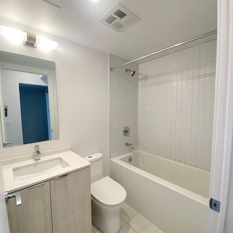 For Lease - 1 Jarvis Street Unit# 705, Hamilton, Ontario - Photo 1