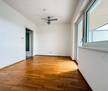 Graz im Blick: 2-Zimmer-Wohnung mit großzügigem Balkon - Photo 2
