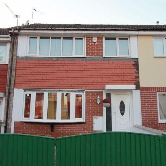 3 bedroom terraced house to rent - Photo 1