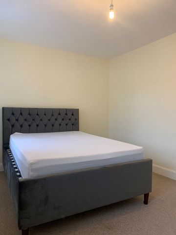 2 bedroom semi-detached house to rent - Photo 5