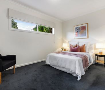 Neat & Tidy 3 Bedroom Home On a "Beach-Side of the Highway" Position! - Photo 5