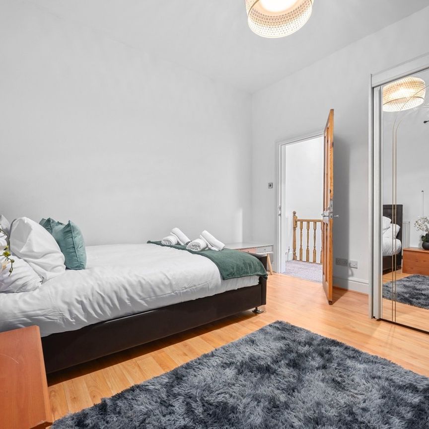 4 Bed Terraced House, Osborne Street, M6 - Photo 1