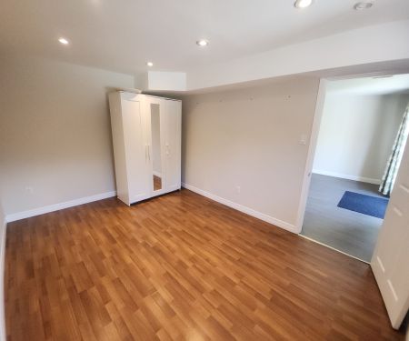 For Lease - 304 Orsi Avenue, Bradford West Gwillimbury, Ontario - Photo 3