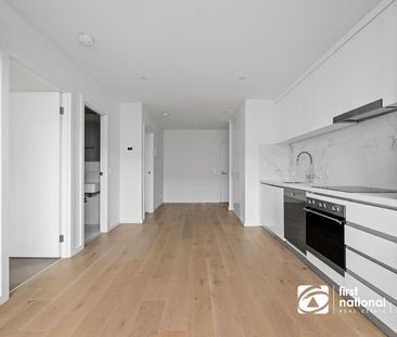 Inner City Lifestyle Convenience - Photo 3