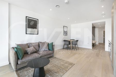 THE CLARENDON, 37 Clarendon Road, Watford - Photo 2