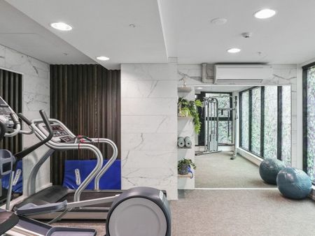 Near New One Bedroom Apartment in Central City - Photo 3