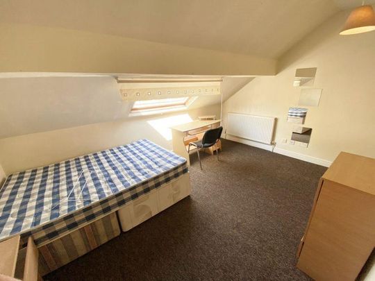 6 bedroom house share to rent - Photo 1