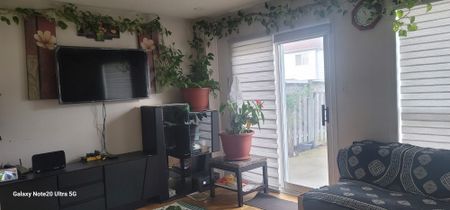 For Lease - 22 Oatfield Road, Brampton, Ontario - Photo 5