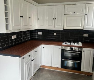 3 bedroom detached house to rent - Photo 6