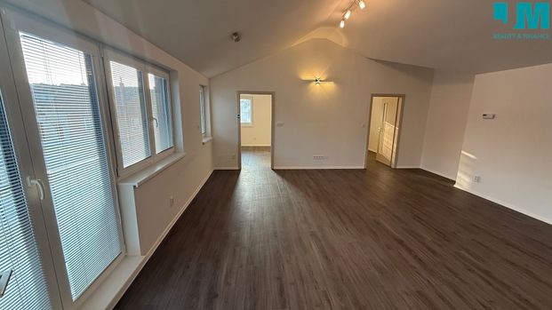 Pronájem bytu 3+kk 68 m², Úvoz, Třebíč - Fotografie 1