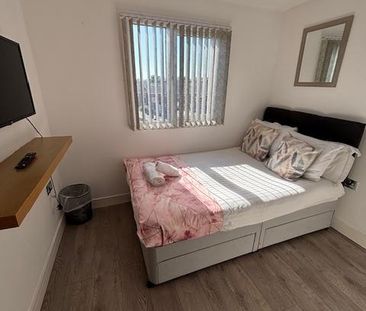 5 bedroom terraced house to rent - Photo 5