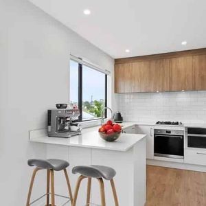 LOCATION, LOCATION, LOCATION - WAIATA SHORES - Photo 2