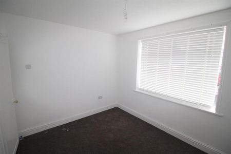 Hollyhedge Road, Manchester, M22 8HW - Photo 3