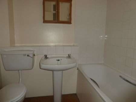 1 bedroom Flat - OSTERLEY CLOSE, STEVENAGE - Photo 5