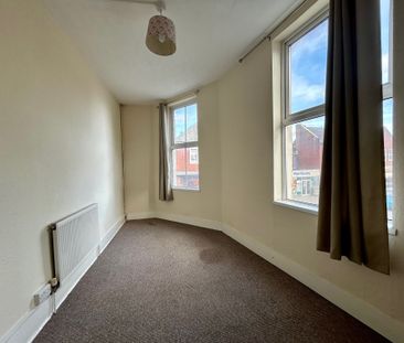 3 bedroom end of terrace to rent West Street, Fareham - Photo 5