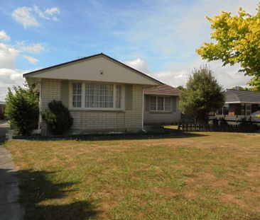 Tidy Four Bedroom - Milson - Photo 3