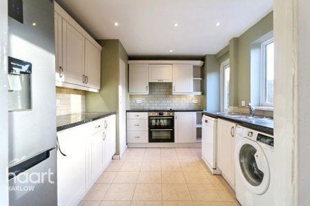 3 bedroom terraced house to rent - Photo 4