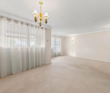 Charming Original Palm Beach Cottage - Photo 2