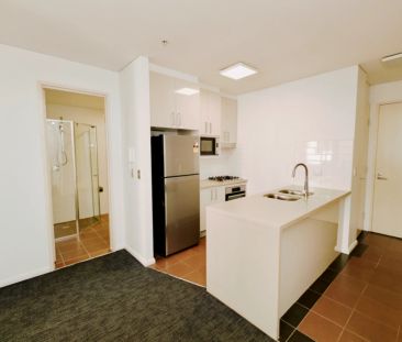 1 bed 1 bath - Photo 5