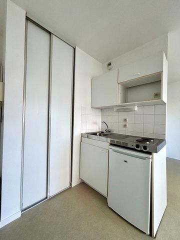 Location Appartement 1 pièce 24m² CAEN 14000 - Photo 2