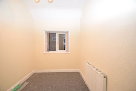 2 bed terraced house to rent in Trafalgar Terrace, Scarborough, YO12 - Photo 5