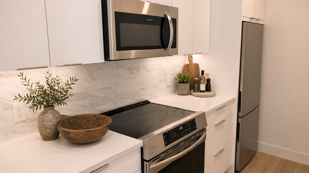 Renovated 2 Bed Condo | Downtown Vancouver | Nelson St. - Photo 4