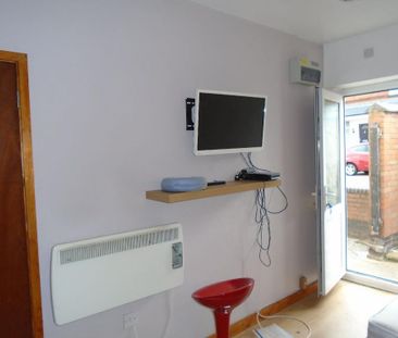 Studio to rent - Photo 4