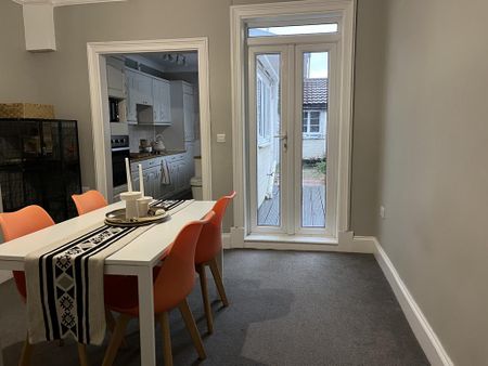 2 bedroom terraced house to rent - Photo 2