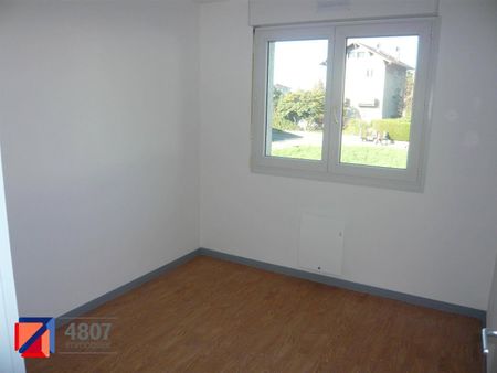 Location appartement rénové 2 pièces 33.08 m² à Cluses (74300) - Photo 2