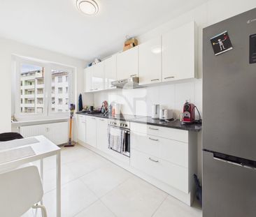 Praktische 2.5-Zimmer-Wohnung mit Balkon, Lift, Waschturm und ideal... - Photo 4