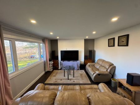 For Lease - 2317 Old Norwood Road Unit# Main Unit, Otonabee-South Monaghan, Ontario - Photo 2