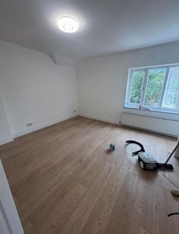 4 bedroom property to rent - Photo 5