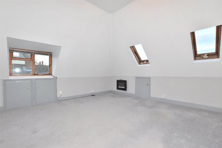 Grovehill Road, Redhill, Surrey, RH1 - Photo 3