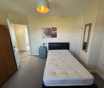 Wycliffe Avenue, Tang Hall - P2045 - Photo 2