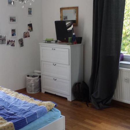 Kleine, helle 3-Zimmer-Wohnung in saniertem Altbau - Photo 3