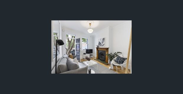 Classic terrace charm in a vibrant village setting - Photo 1