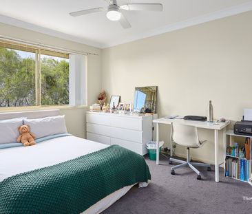 Split level offer privacy and flexibility - Photo 4