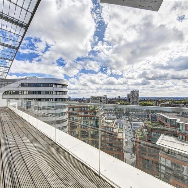 3 bedroom flat with 1 reception and 2 bathrooms in Hyde Park, W2 - Photo 1