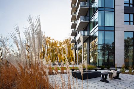 3030 Boulevard Lévesque Ouest, Laval, QC - Photo 2