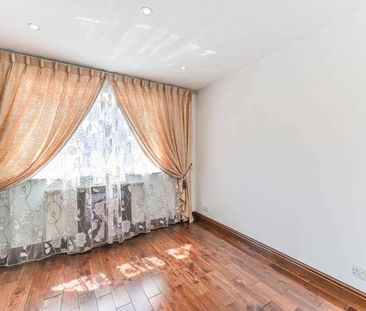 Larcombe Close, Lloyd, CR0 - Photo 5