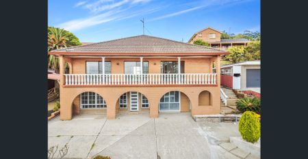 Low-Maintenance Living Near the Lake - Photo 4