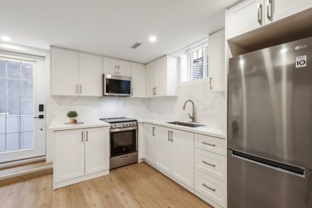 For Lease - 891 Willowbank Trail Unit# Lower, Mississauga, Ontario - Photo 5
