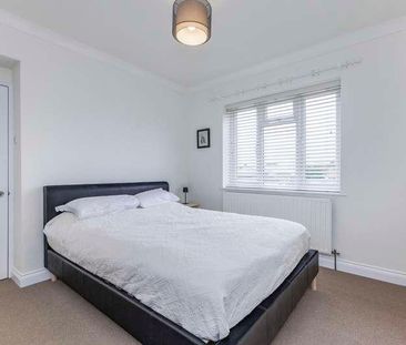 Priory Court, Priory Road, Sutton, SM3 - Photo 4