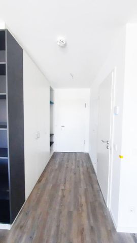 Modernes möbliertes 1 Zimmer Apartment mit Balkon - Photo 2