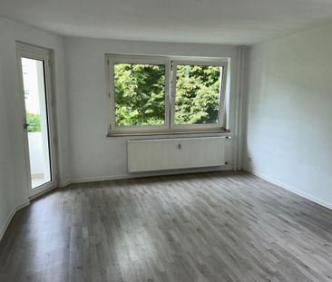 Große 3 Zimmer Wohnung -In Sanierung- - Foto 4